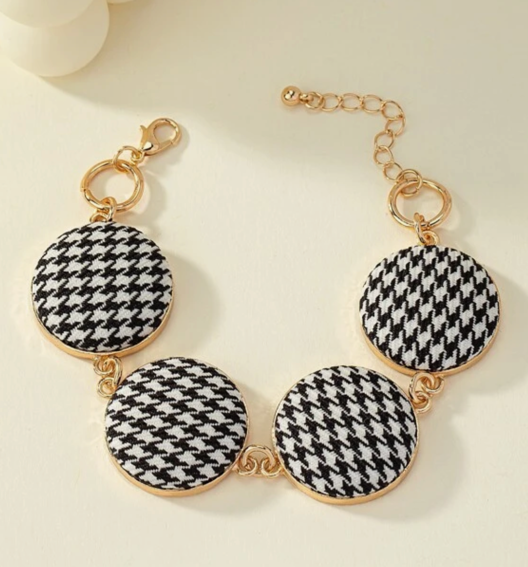 Houndstooth Pattern Bracelet