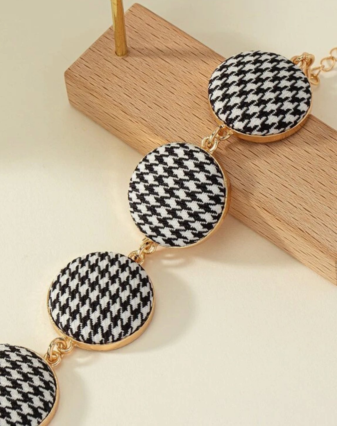 Houndstooth Pattern Bracelet