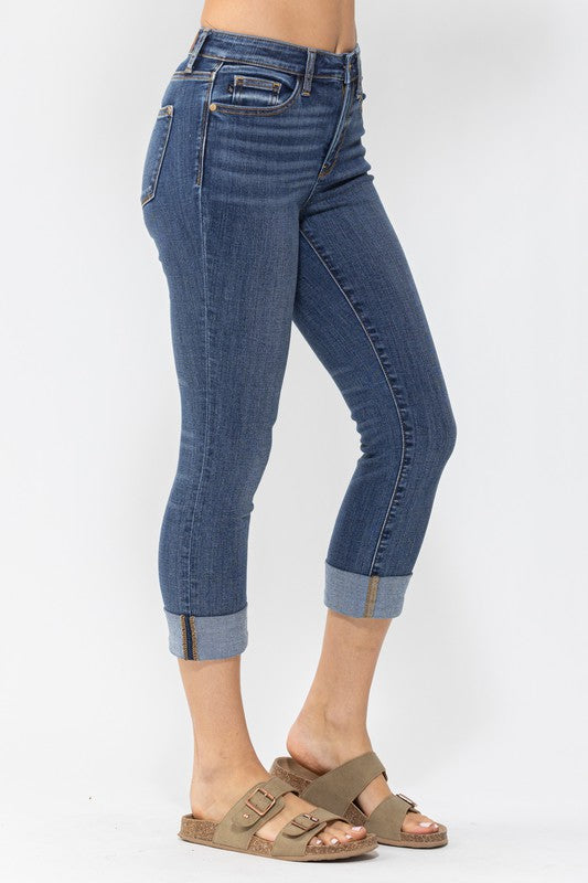 Judy Blue Mid Rise Cuffed Capris