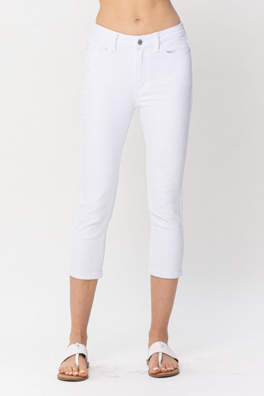 Judy Blue Mid-Rise Pure White Capri Jeans